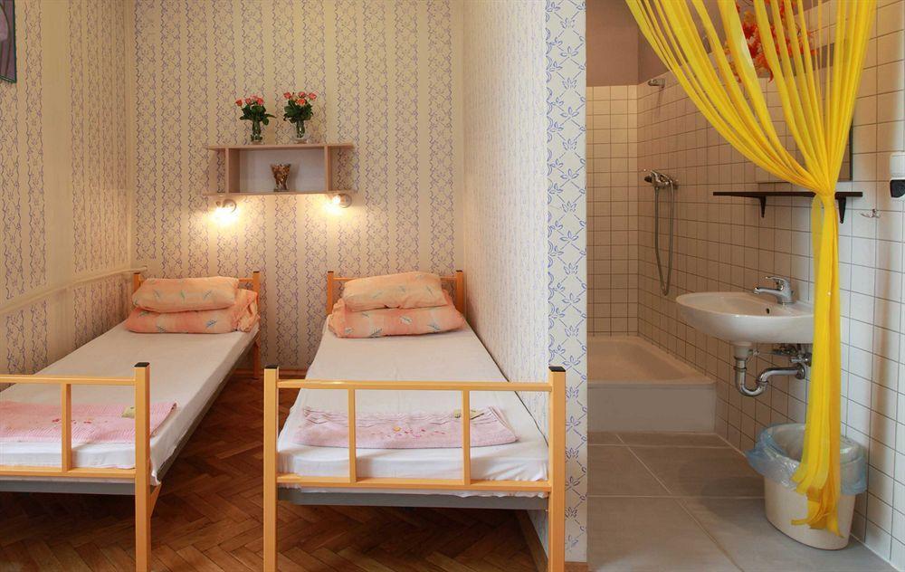 City Hostel Cracovie Extérieur photo