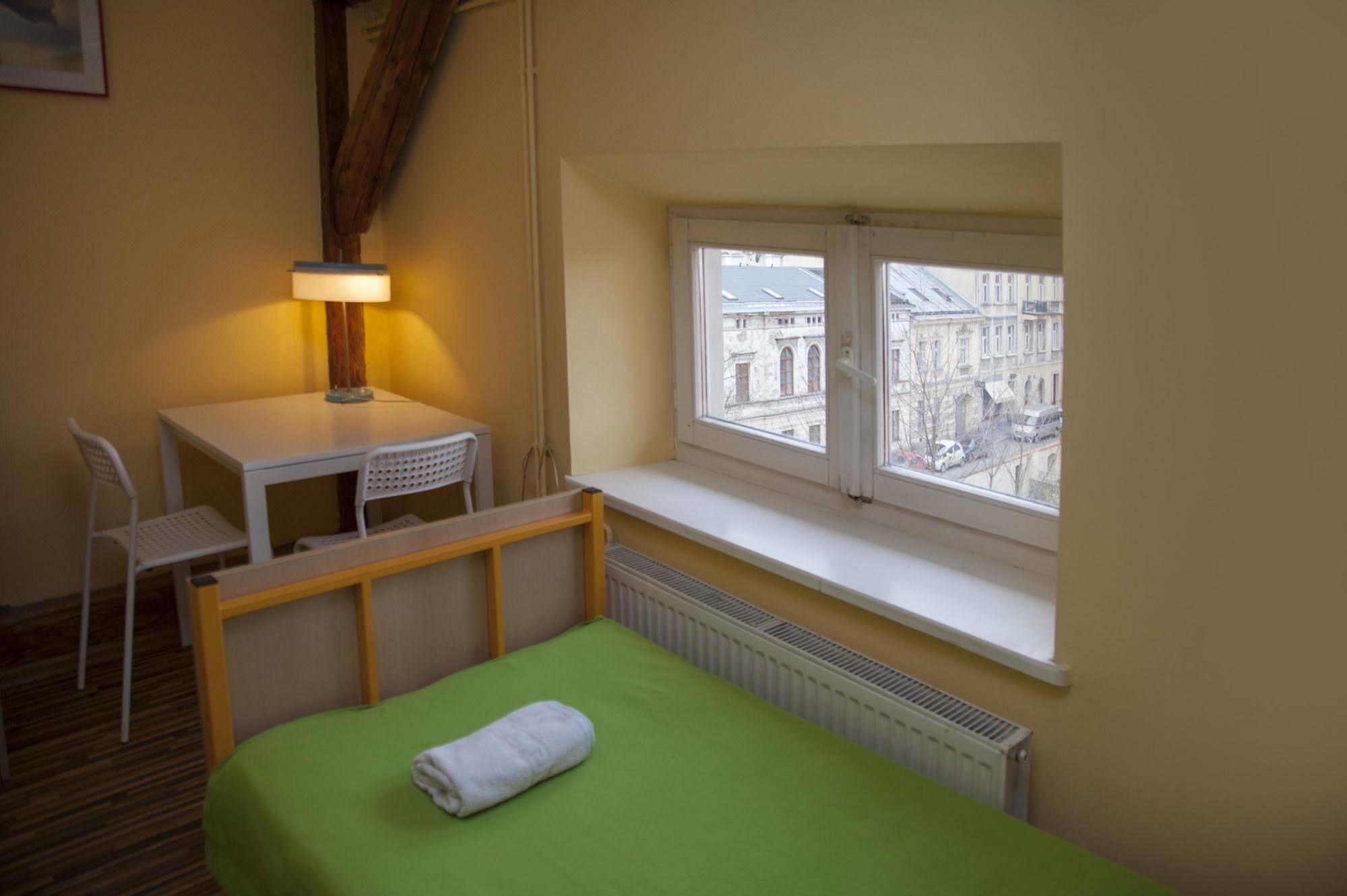 City Hostel Cracovie Extérieur photo